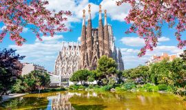la sagrada familia barcelona spain shutterstock 1994690510